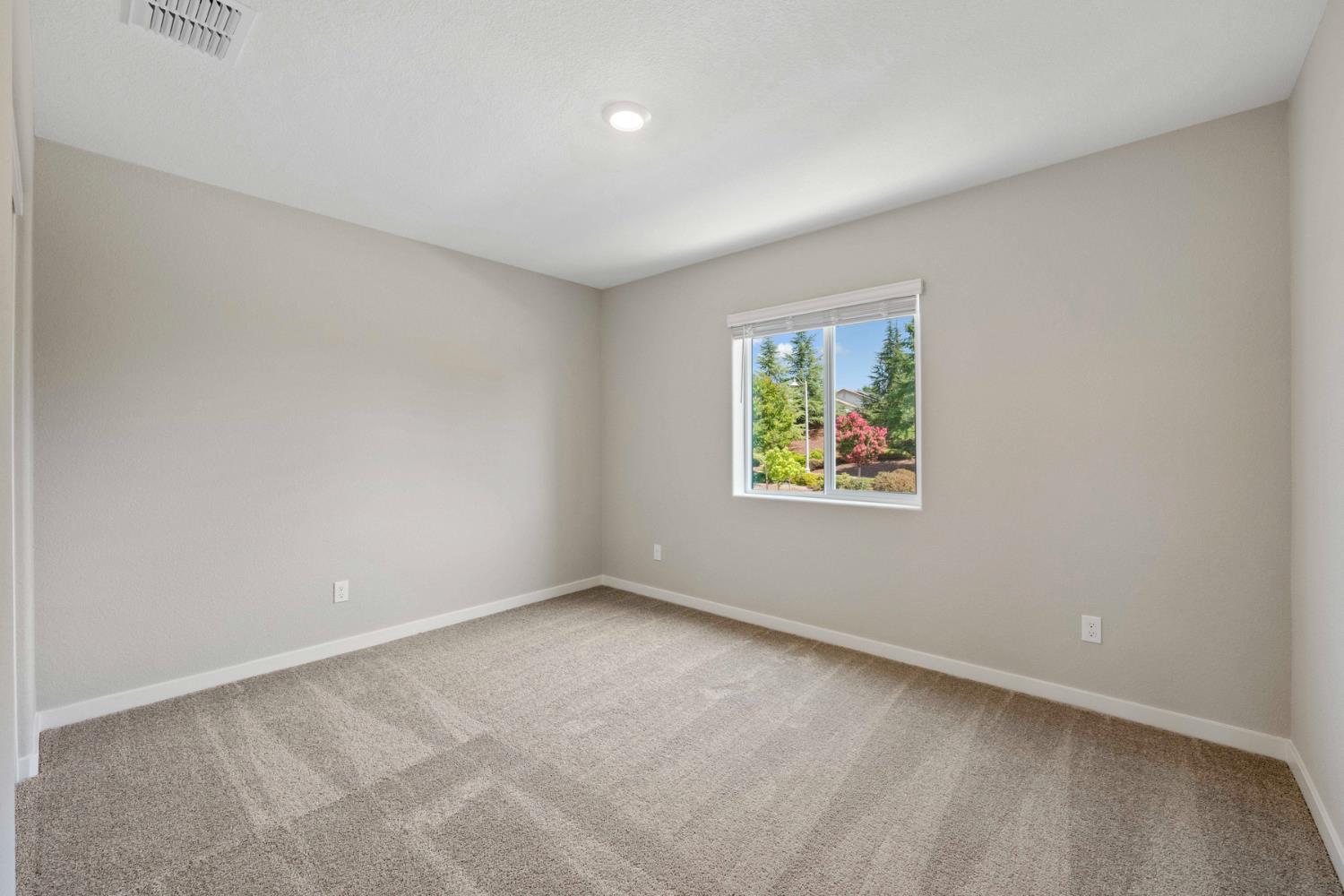 2578 Bog Street Lincoln, CA 95648 - Photo 18 of 19 an empty room with windows