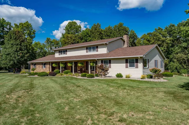 $750,000 | 14415 Highway 13, North Manchester, IN 46962