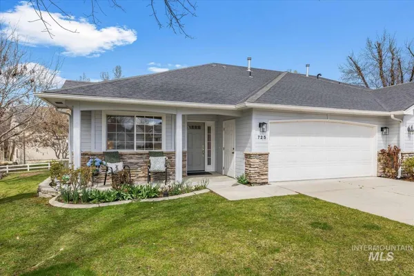 $624,999 | 725 North Eagle Road, Eagle, ID 83616