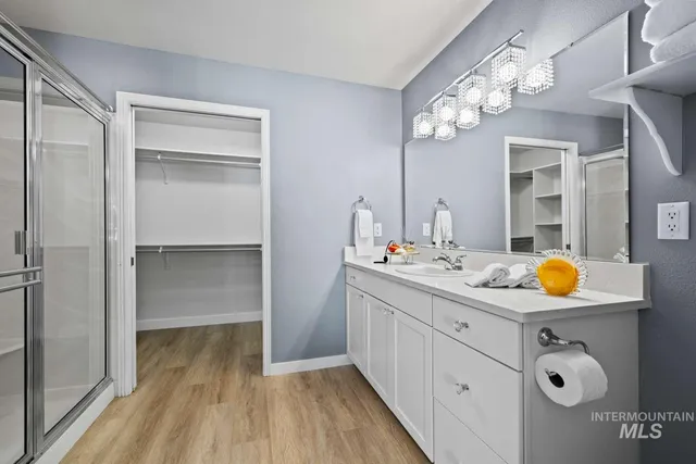 $624,999 | 725 North Eagle Road, Eagle, ID 83616