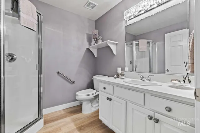 $624,999 | 725 North Eagle Road, Eagle, ID 83616