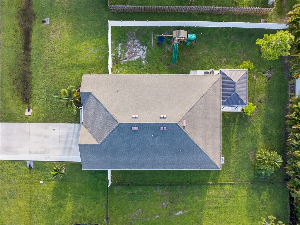 233 Periwinkle Drive Sebastian, FL 32958 - Photo 28 of 34 an aerial view of a house