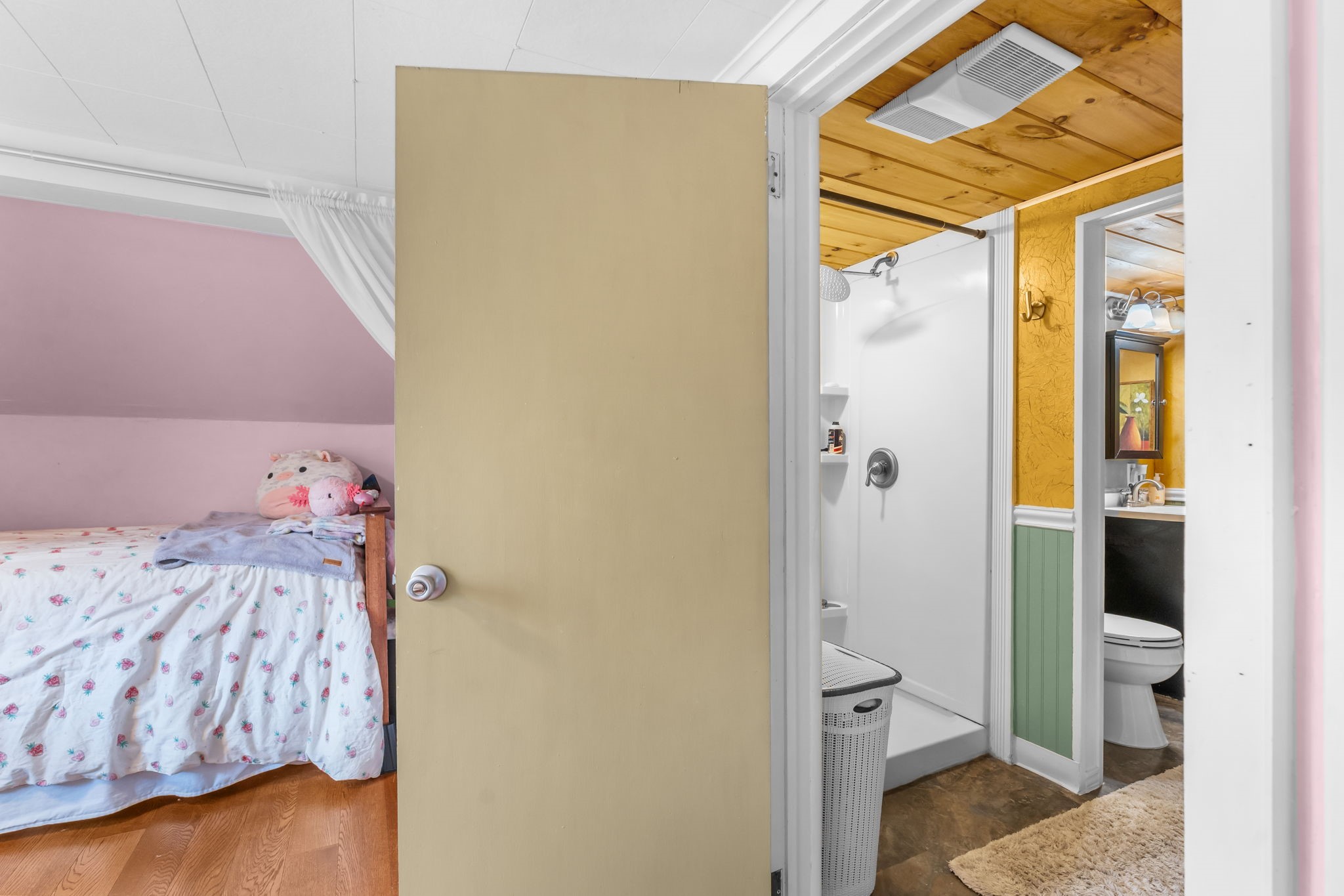 70 East Maine Road Johnson City, NY 13790 - Photo 20 of 39