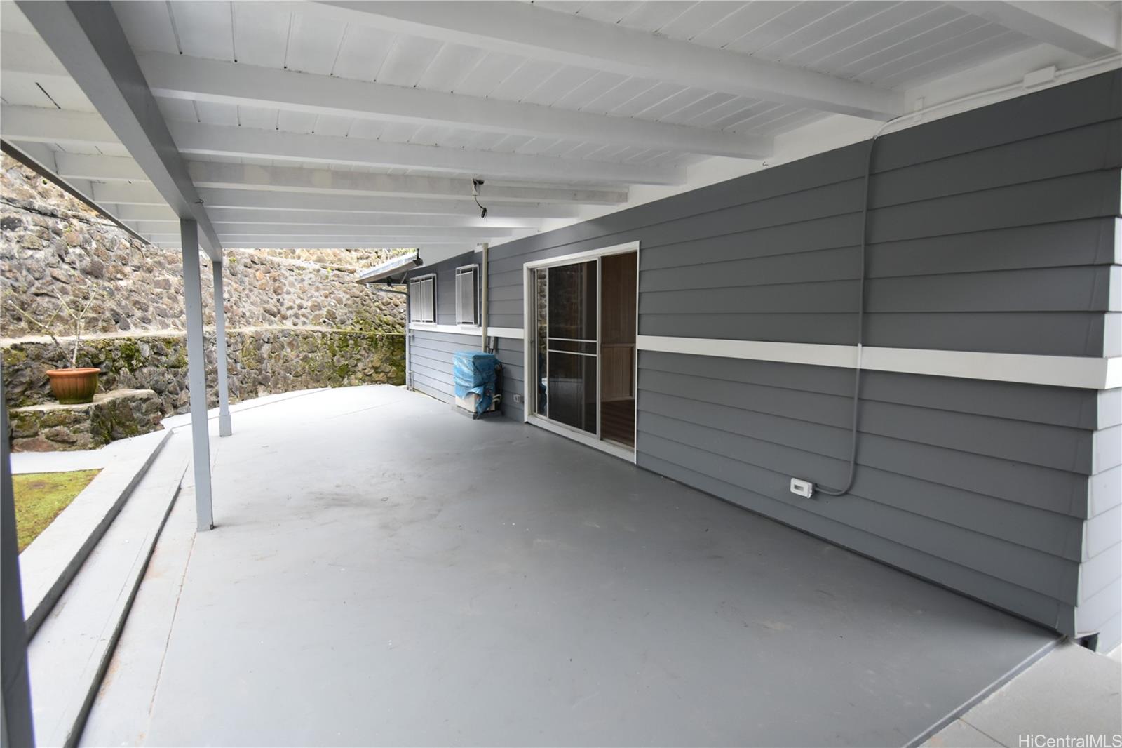 172 Puiwa Road Honolulu, HI 96817 - Photo 21 of 23 Patio