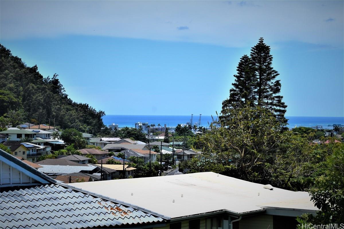 172 Puiwa Road Honolulu, HI 96817 - Photo 23 of 23 Peek-a-boo ocean view