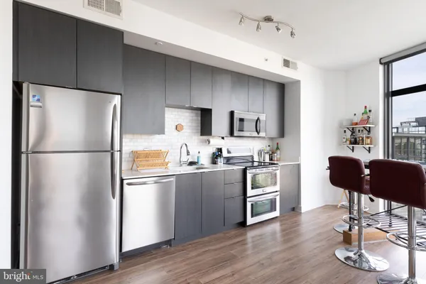 $2,600 | 460 New York Avenue Northwest, Unit 803, Washington, DC 20001