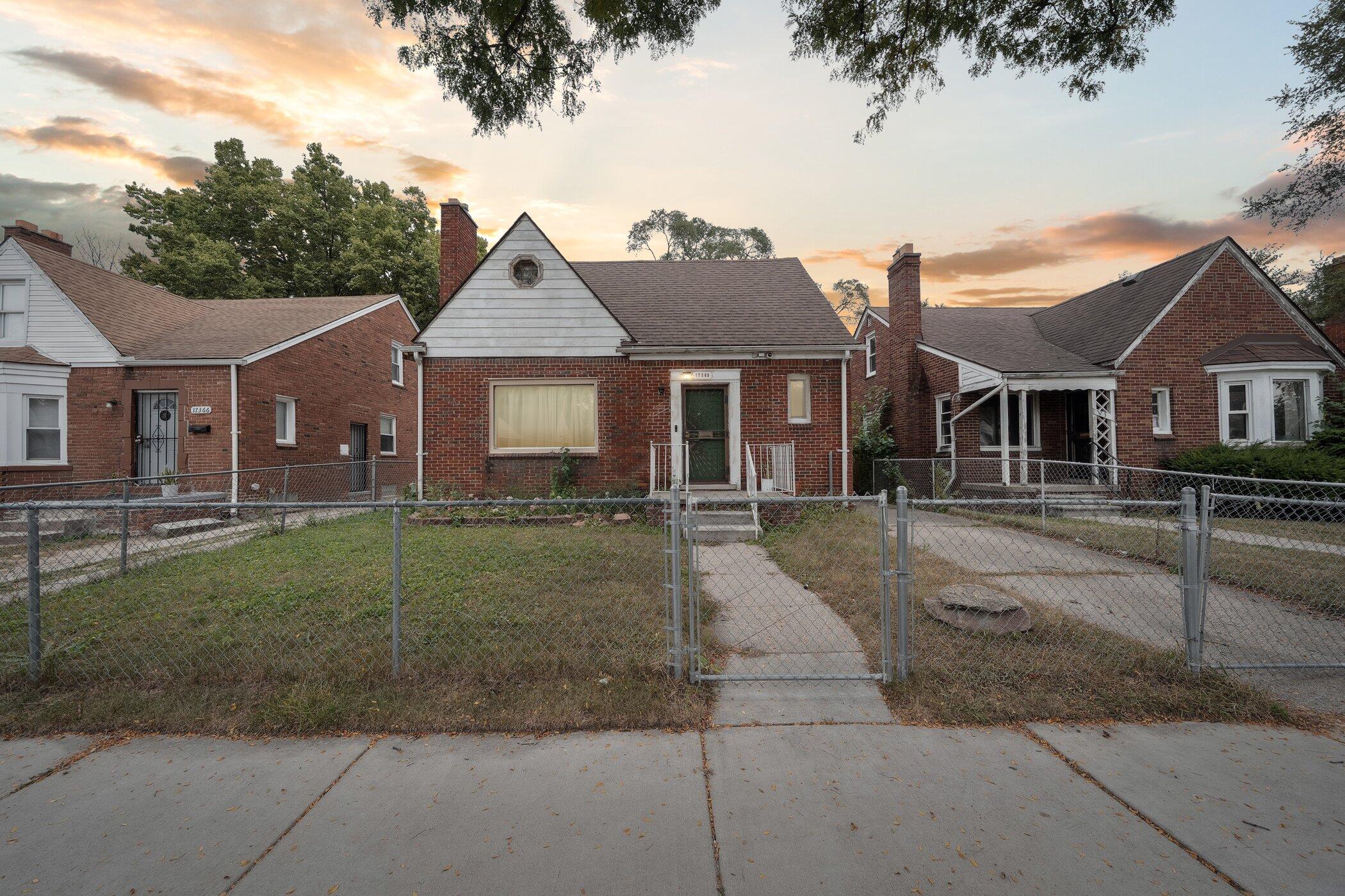 17360-Mansfield-St-Detroit-MI-4823-Windo