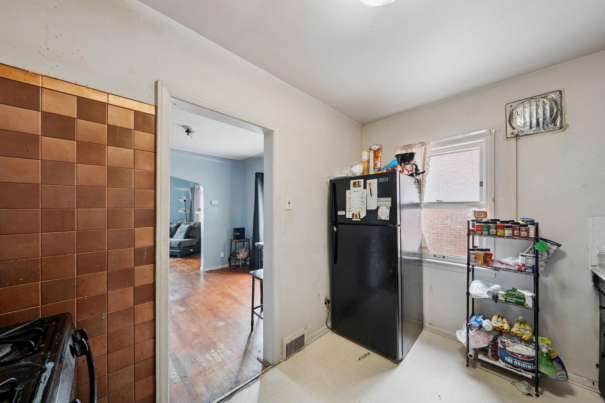 17360 Mansfield Street Detroit, MI 48235 - Photo 6 of 22 17360-Mansfield-St-Detroit-MI-4823-Windo