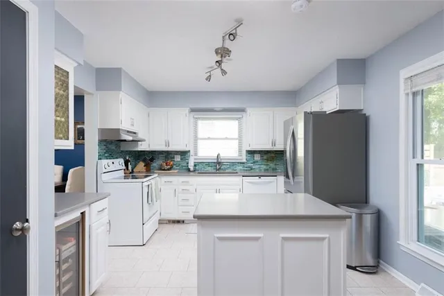 $320,000 | 3625 North Walnut Street, Kansas City, MO 64116