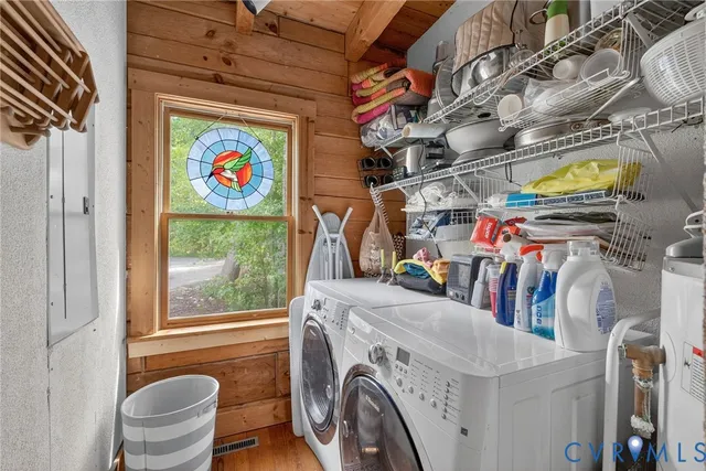 a view of a storage & utility room