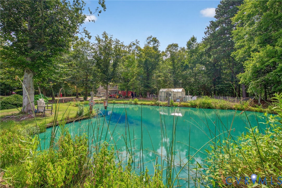 21407 Old Neck Road Charles City, VA 23030 - Photo 41 of 50 a garden view with a fountain