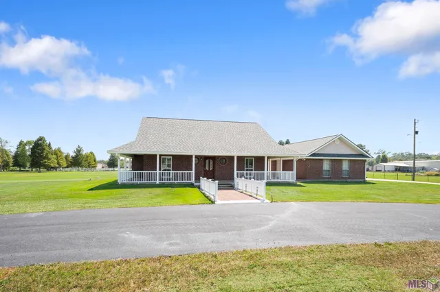 $425,000 | 44381 Stringer Bridge Road, St. Amant, LA 70774