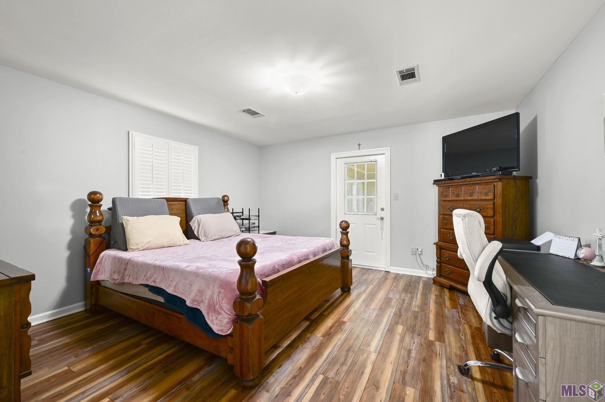 44381 Stringer Bridge Road St. Amant, LA 70774 - Photo 11 of 24 Gallery Image 11