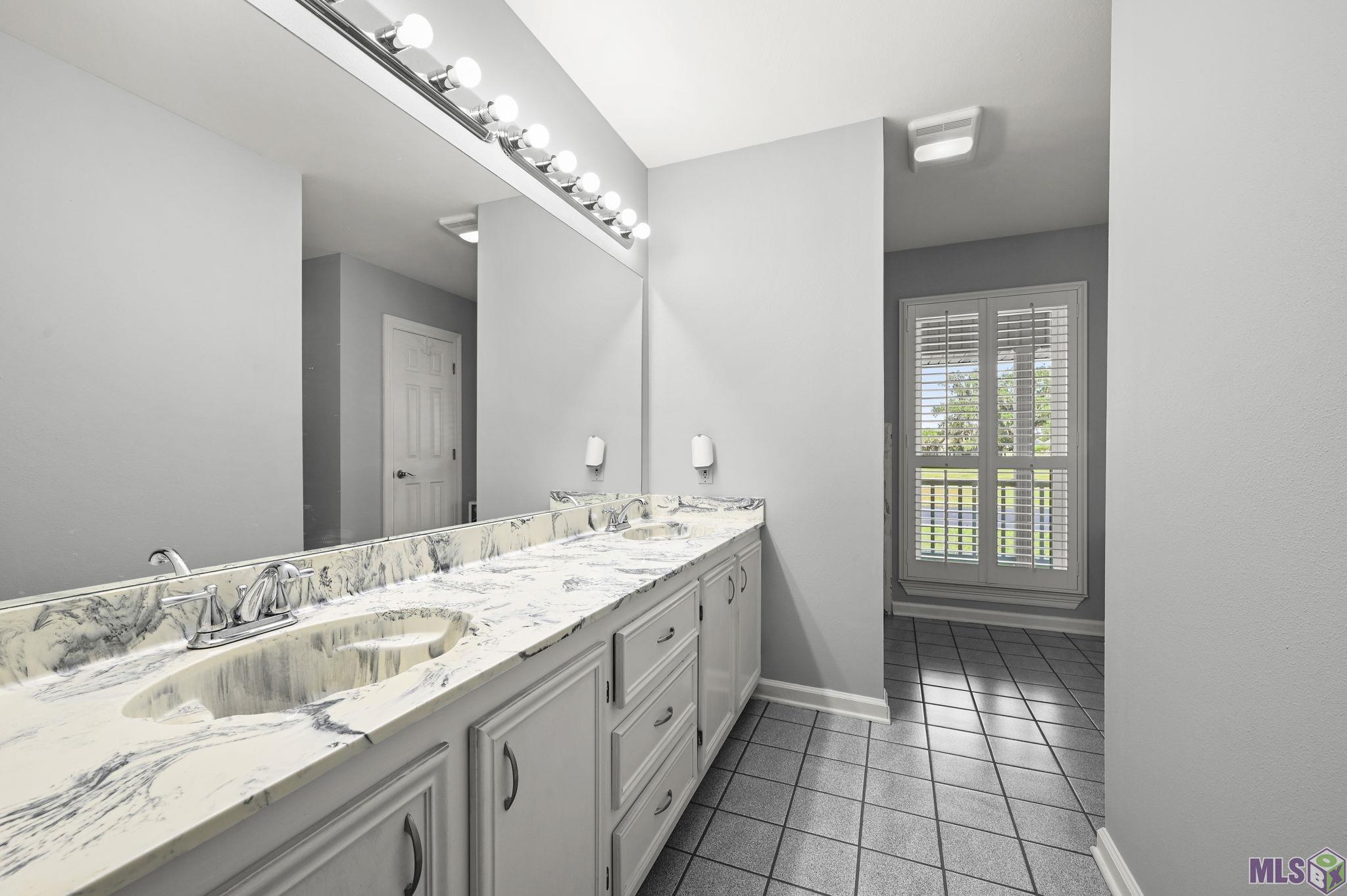 44381 Stringer Bridge Road St. Amant, LA 70774 - Photo 12 of 24 Gallery Image 12