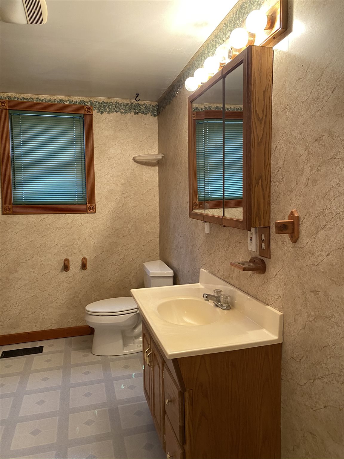 516 East Washington Street Rensselaer, IN 47978 - Photo 8 of 22 Gallery Image 8