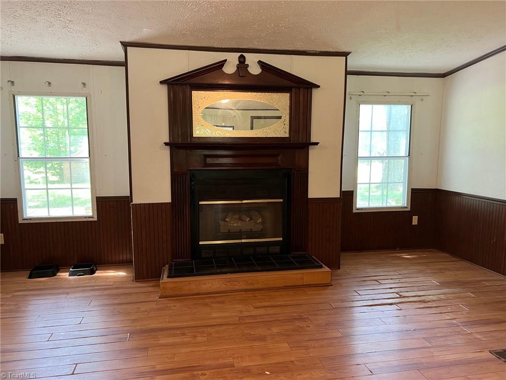 2945 Harding Steelman Road Yadkinville, NC 27055 - Photo 5 of 22 Gallery Image 5