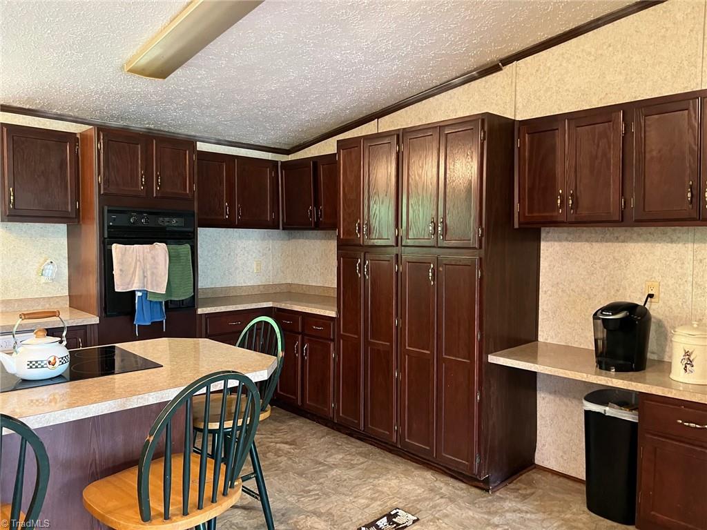 2945 Harding Steelman Road Yadkinville, NC 27055 - Photo 7 of 22 Gallery Image 7