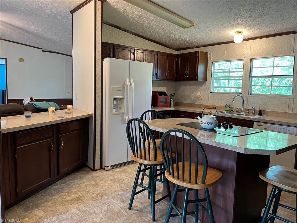2945 Harding Steelman Road Yadkinville, NC 27055 - Photo 9 of 22 Gallery Image 9