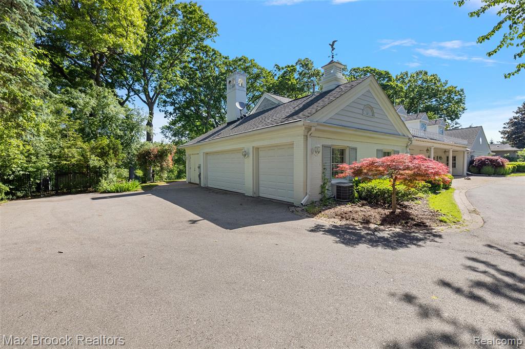 674 Rudgate Road Bloomfield Hills, MI 48304 - Photo 19 of 28