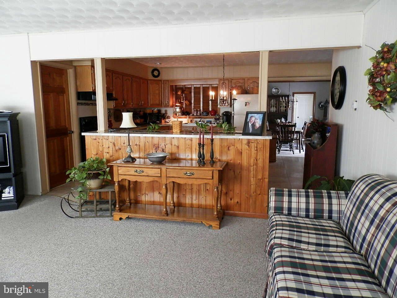 643 Hook Road Westminster, MD 21157 - Photo 4 of 27 Living Room 2