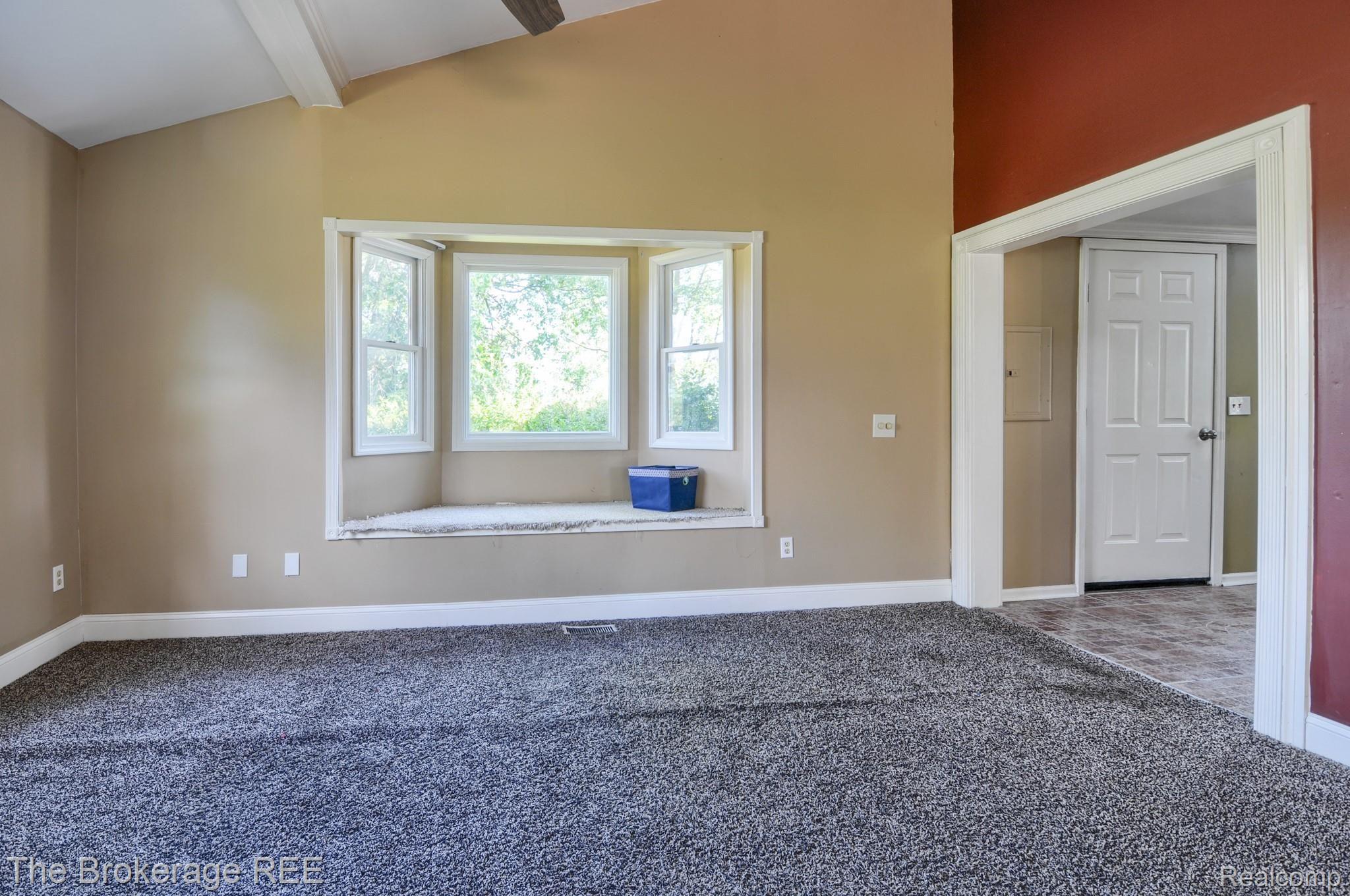 12250 Lennon Road Lennon, MI 48449 - Photo 10 of 34 SD3_9093-HDR(5).jpg