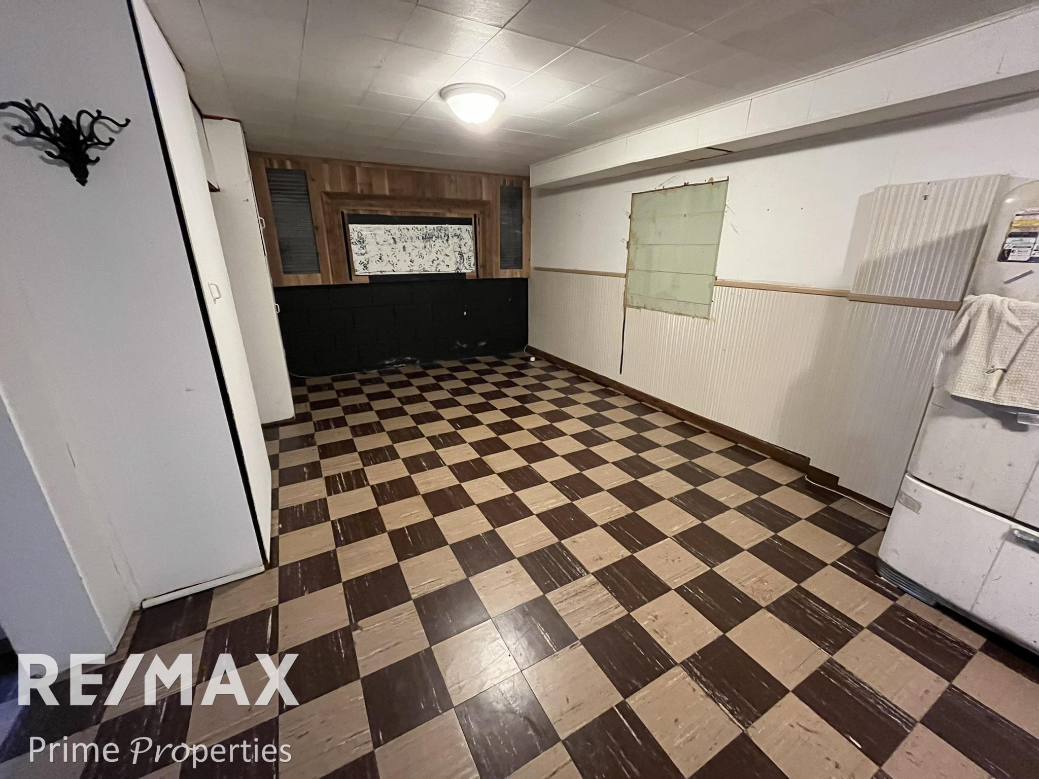 3713 Risedorph Avenue Flint, MI 48506 - Photo 15 of 23 50193282-8a9f3ad4-a14a-49e2-93b5-4f089a672c15.JPG