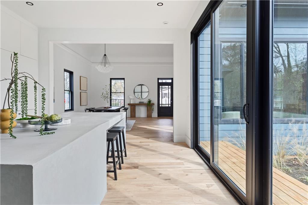 1062 Peeples Street Southwest Atlanta, GA 30310 - Photo 11 of 45