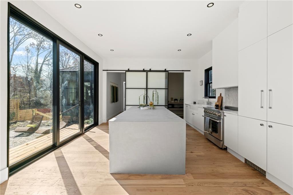 1062 Peeples Street Southwest Atlanta, GA 30310 - Photo 18 of 45