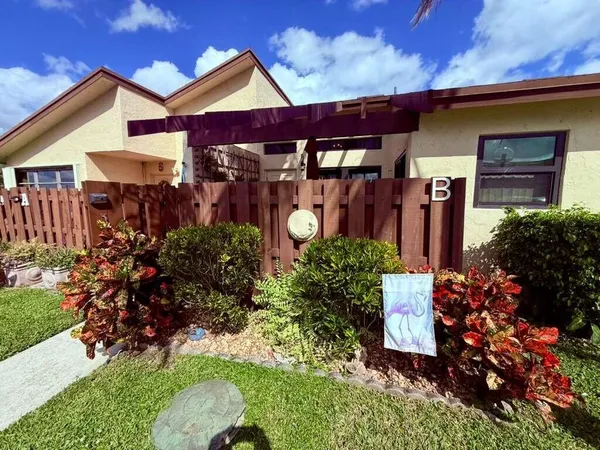 $169,900 | 13929 Nesting Way, Unit B, Delray Beach, FL 33484