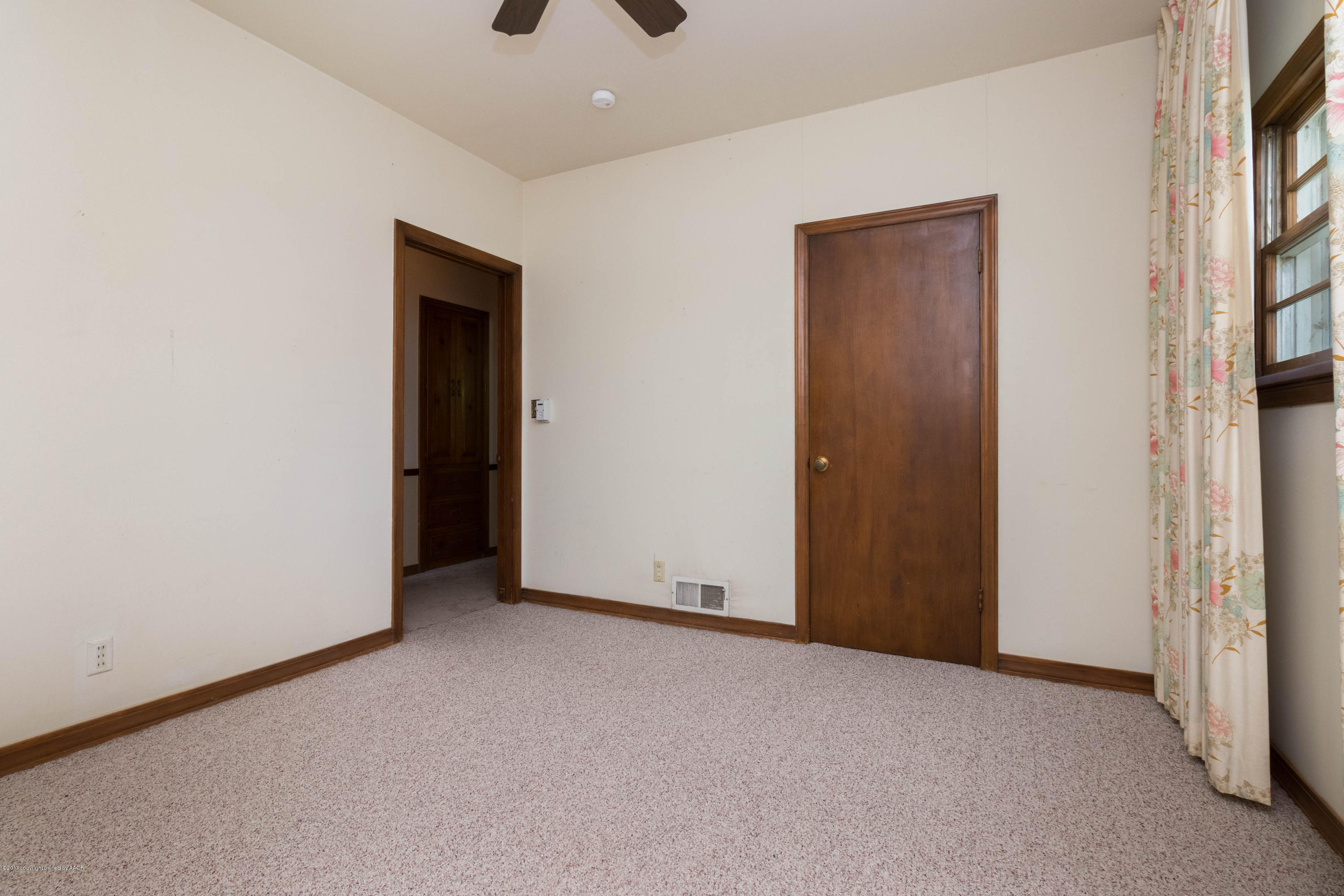 4223 Arden Road Amarillo, TX 79110 - Photo 28 of 39 Bedroom 2