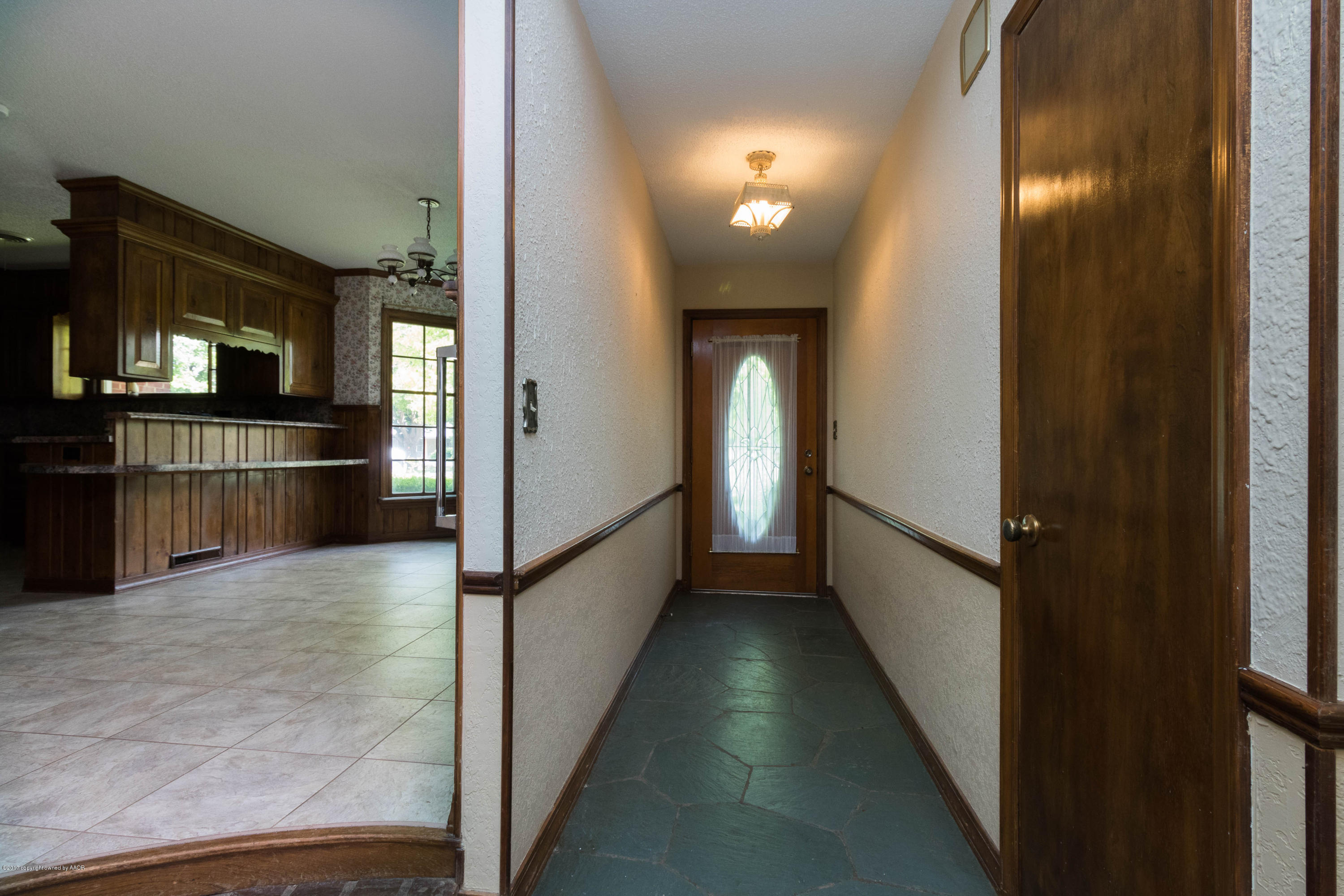 4223 Arden Road Amarillo, TX 79110 - Photo 5 of 39 Entry