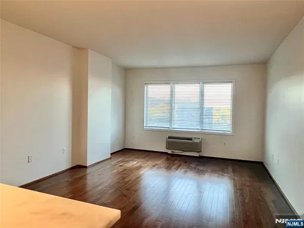 $2,650 | 3112 City Place, Unit 3112, Edgewater, NJ 07020