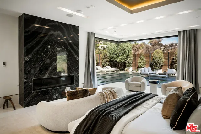 $8,495,000 | 17335 Tramonto Drive, Pacific Palisades, CA 90272