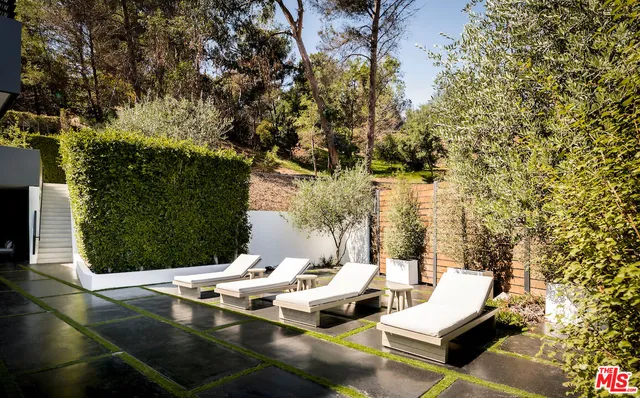 $8,495,000 | 17335 Tramonto Drive, Pacific Palisades, CA 90272