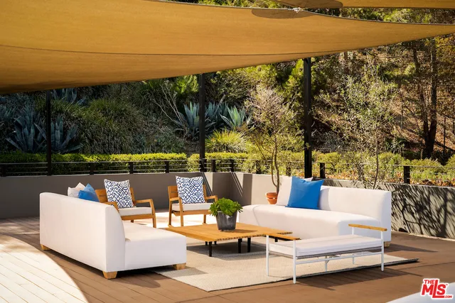 $8,495,000 | 17335 Tramonto Drive, Pacific Palisades, CA 90272