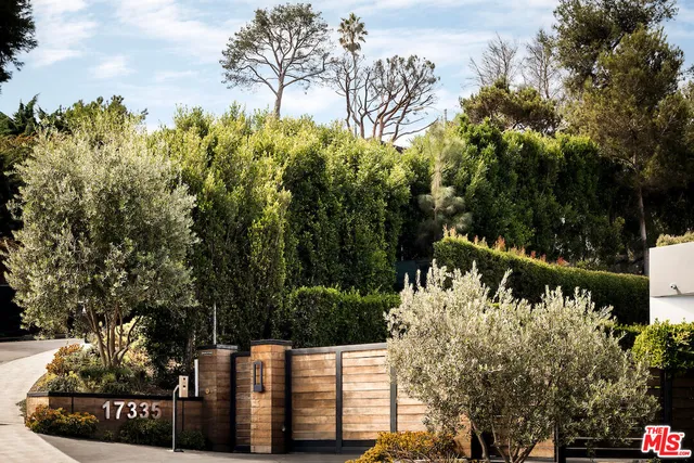 $8,495,000 | 17335 Tramonto Drive, Pacific Palisades, CA 90272