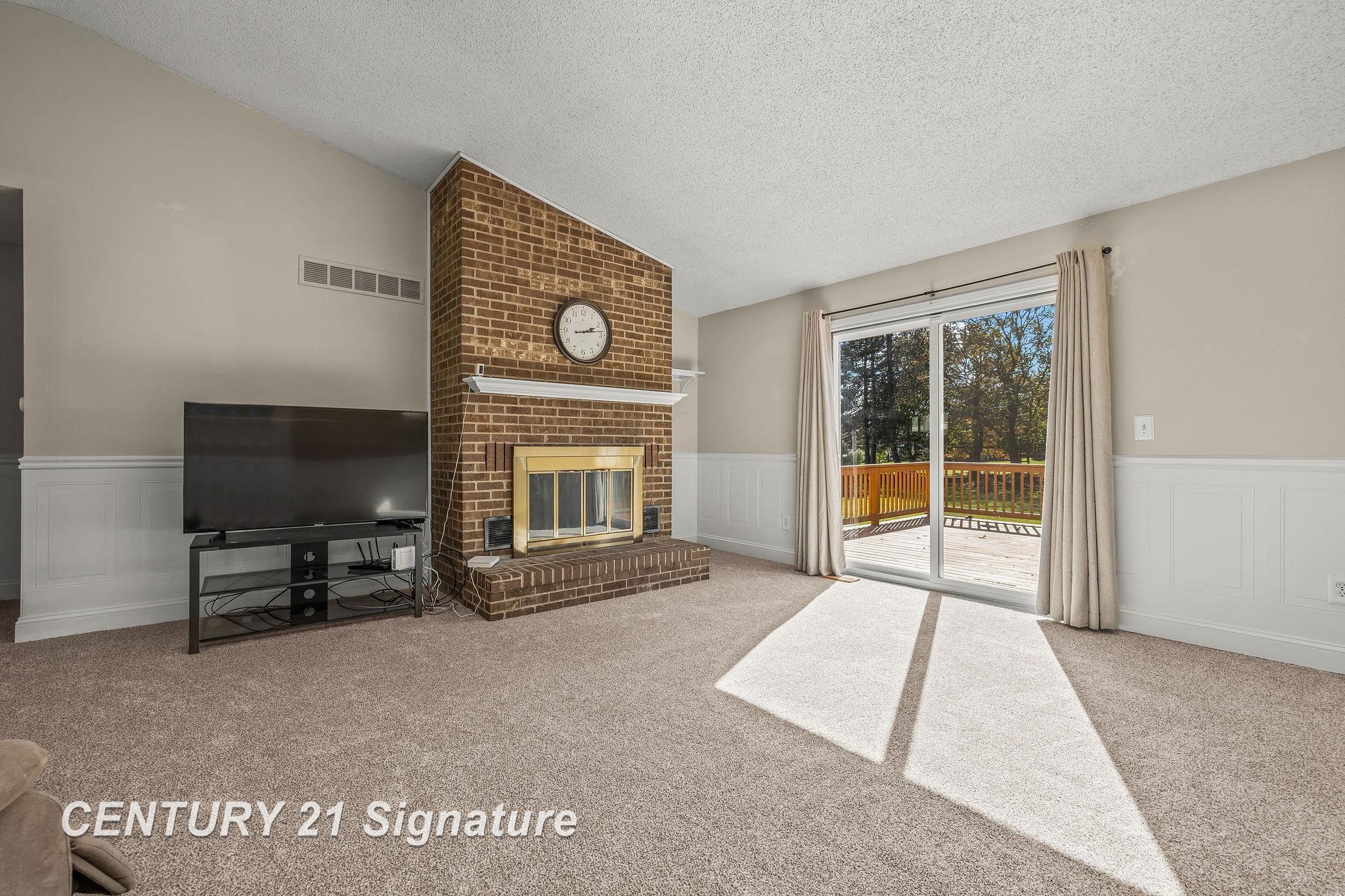 22341 Mill Road Novi, MI 48375 - Photo 12 of 37 50159179-c36219a7-6857-4c98-8ef2-43f869e2d0eb.JPG