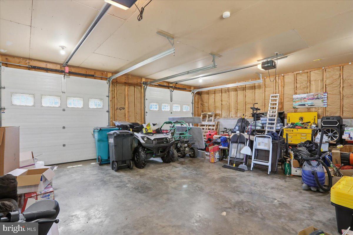 16818 Sterling Road Williamsport, MD 21795 - Photo 41 of 48 Large garage (24'x25')