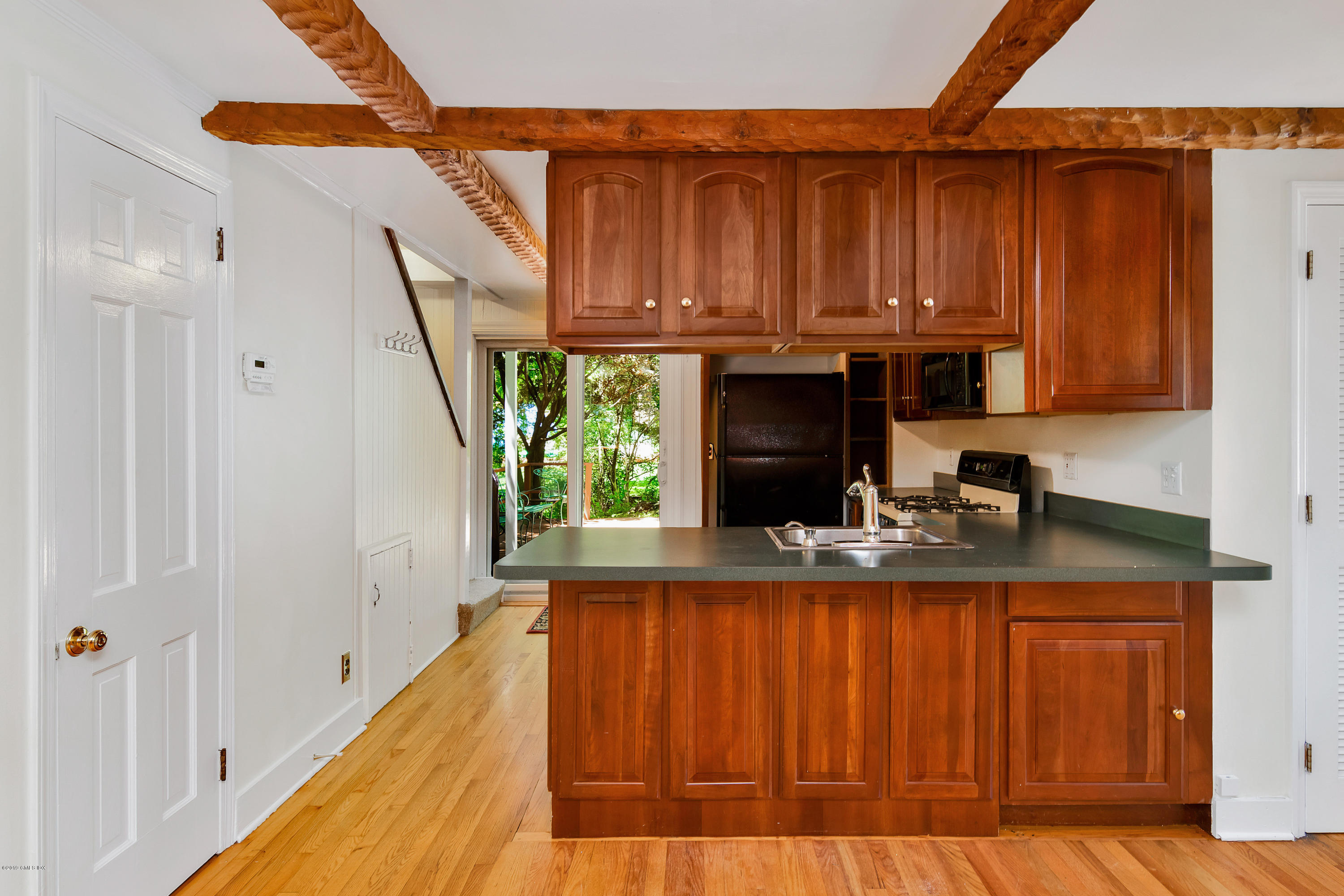 14 Brookridge Drive Greenwich, CT 06830 - Photo 5 of 15 14 Brookridge Cottage_NBB8463