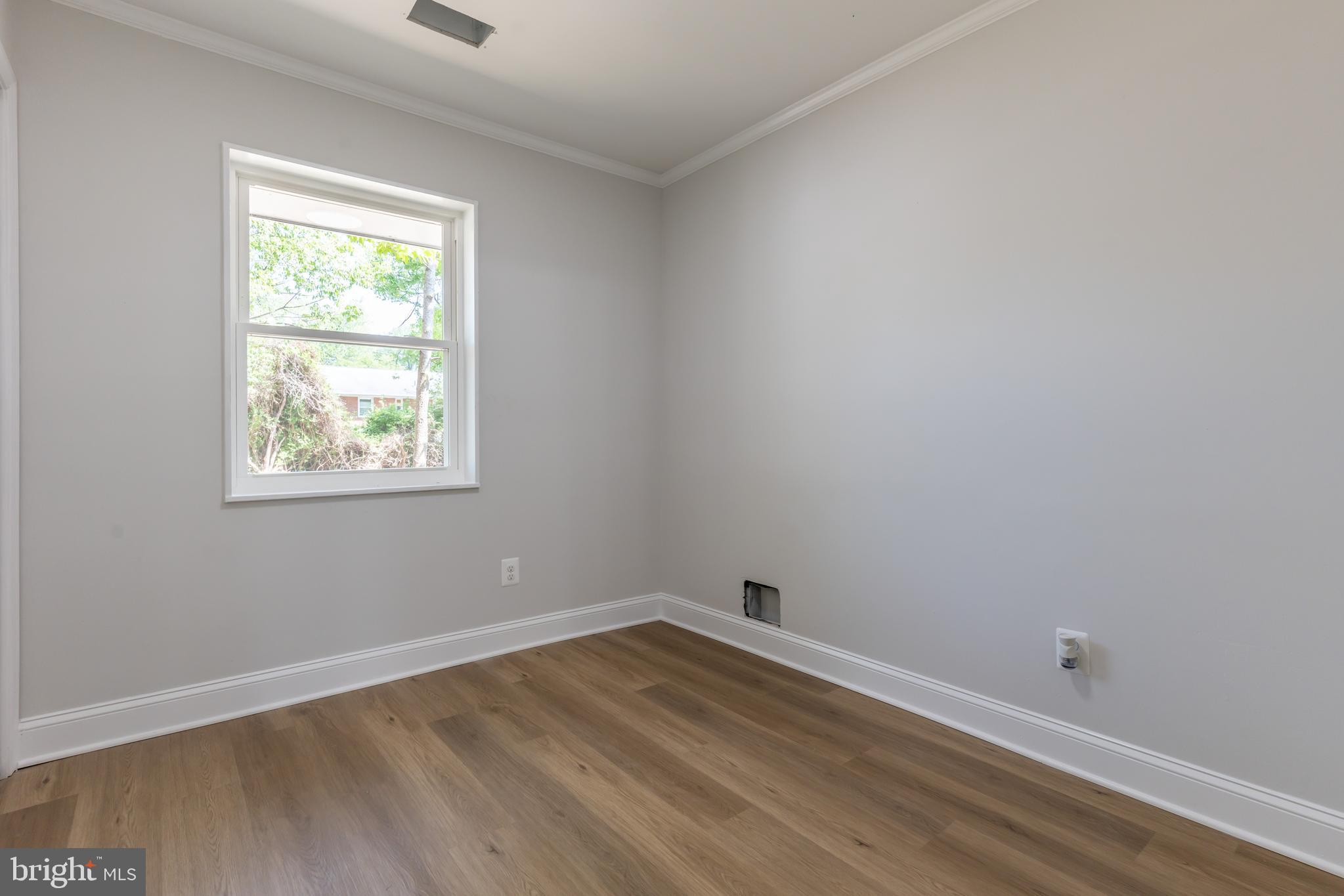 5506 Joplin Street Springfield, VA 22151 - Photo 11 of 32 an empty room with a window