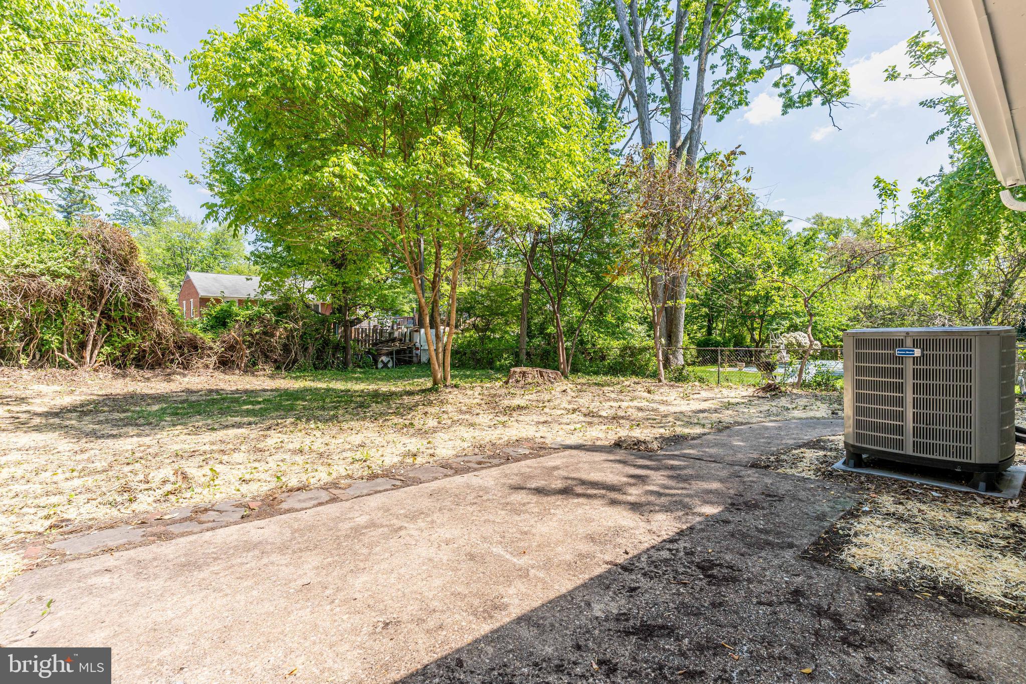 5506 Joplin Street Springfield, VA 22151 - Photo 25 of 32 a view of backyard with green space