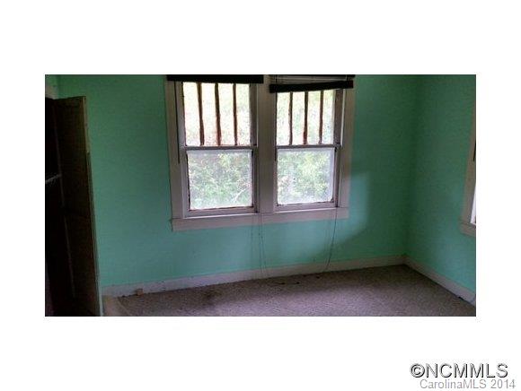 210 Jordan Branch Road Mars Hill, NC 28754 - Photo 7 of 13 Gallery Image 7
