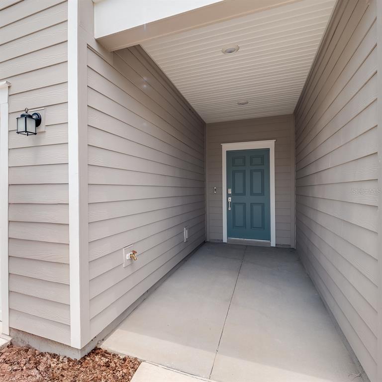 3639 Southeast 37th Ave Road Ocala, FL 34480 - Photo 3 of 61 a view of a small space