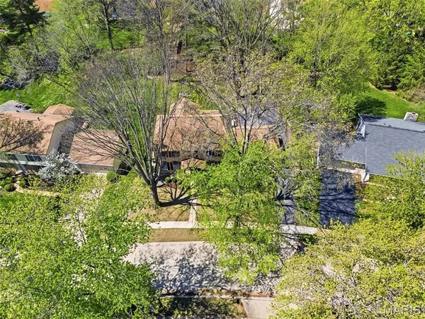 $625,000 | 14121 Westernmill Drive, Chesterfield, MO 63017