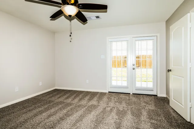 $1,575 | 22422 Base Light Drive, Hockley, TX 77447