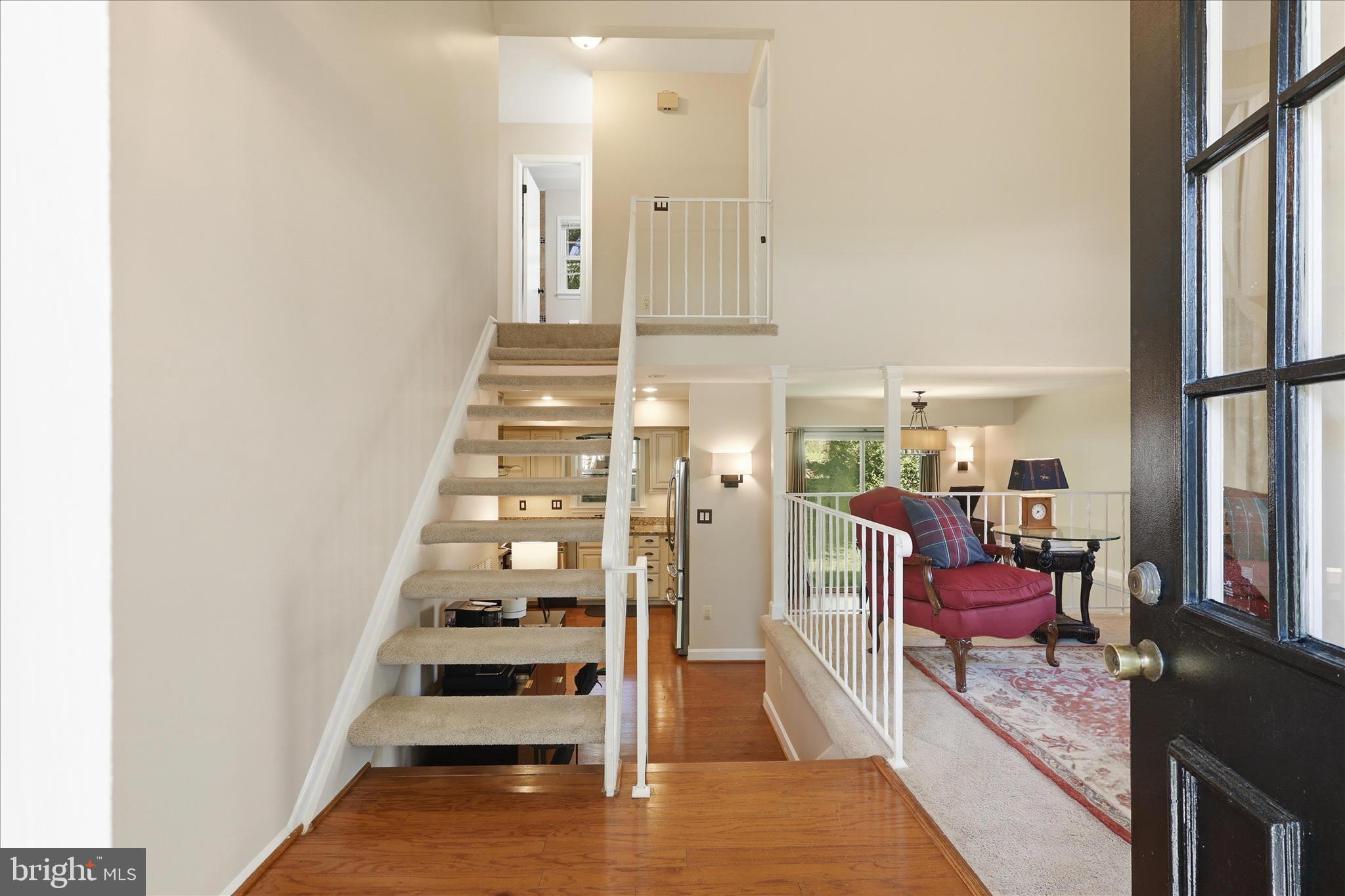 12014 Trossack Road Herndon, VA 20170 - Photo 5 of 29 Gallery Image 5