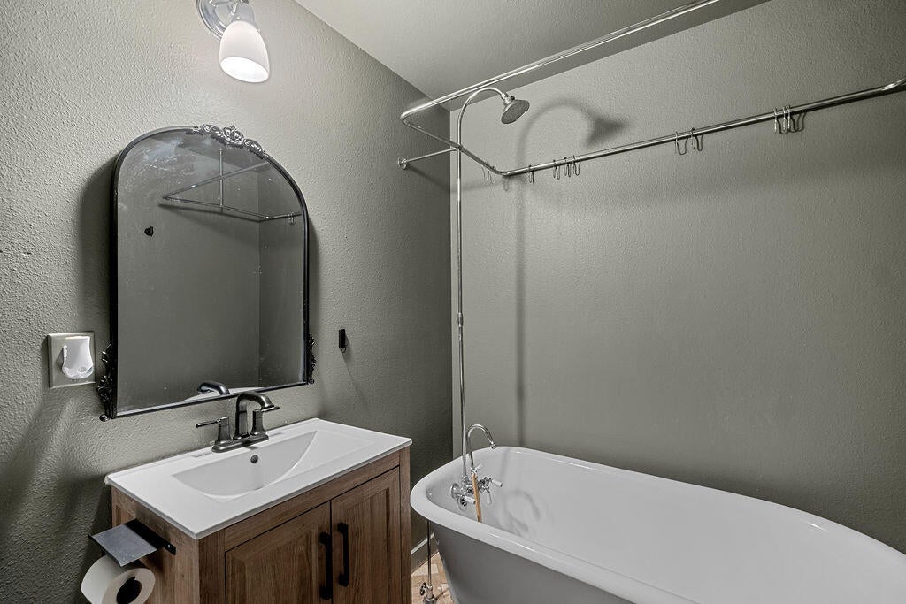 64635 Deschutes Market Road Bend, OR 97701 - Photo 15 of 55 14.5