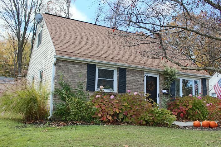 10 Charles Road Colonie, NY 12110 - Photo 2 of 18 Photo 2