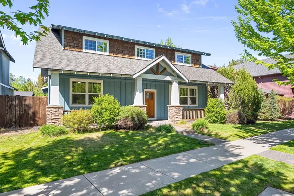 $725,000 | 20398 Aberdeen Drive, Bend, OR 97702