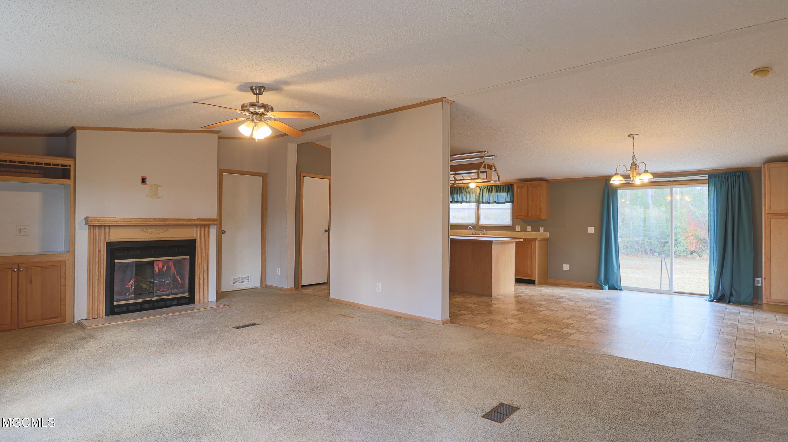 13260 Regale Road Vancleave, MS 39565 - Photo 3 of 17 Regale living room